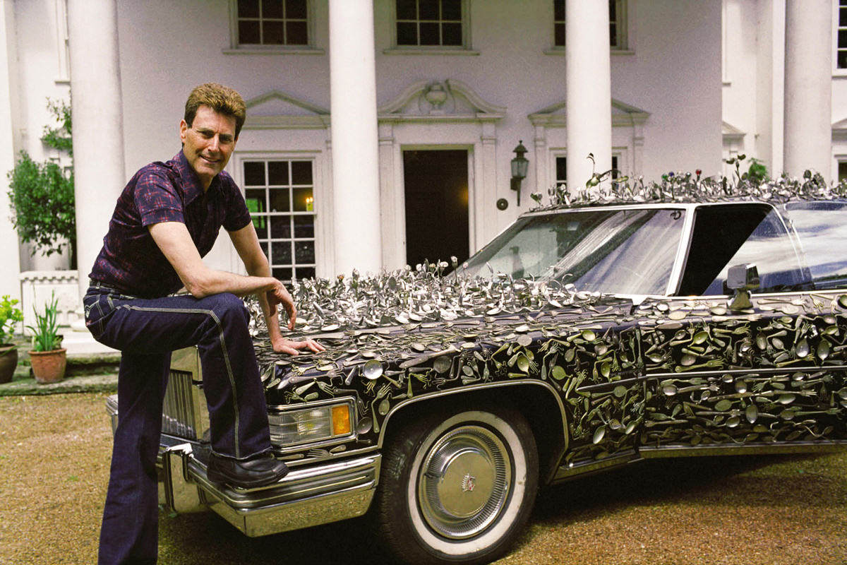 Uri Geller portrait by Carmen Valino